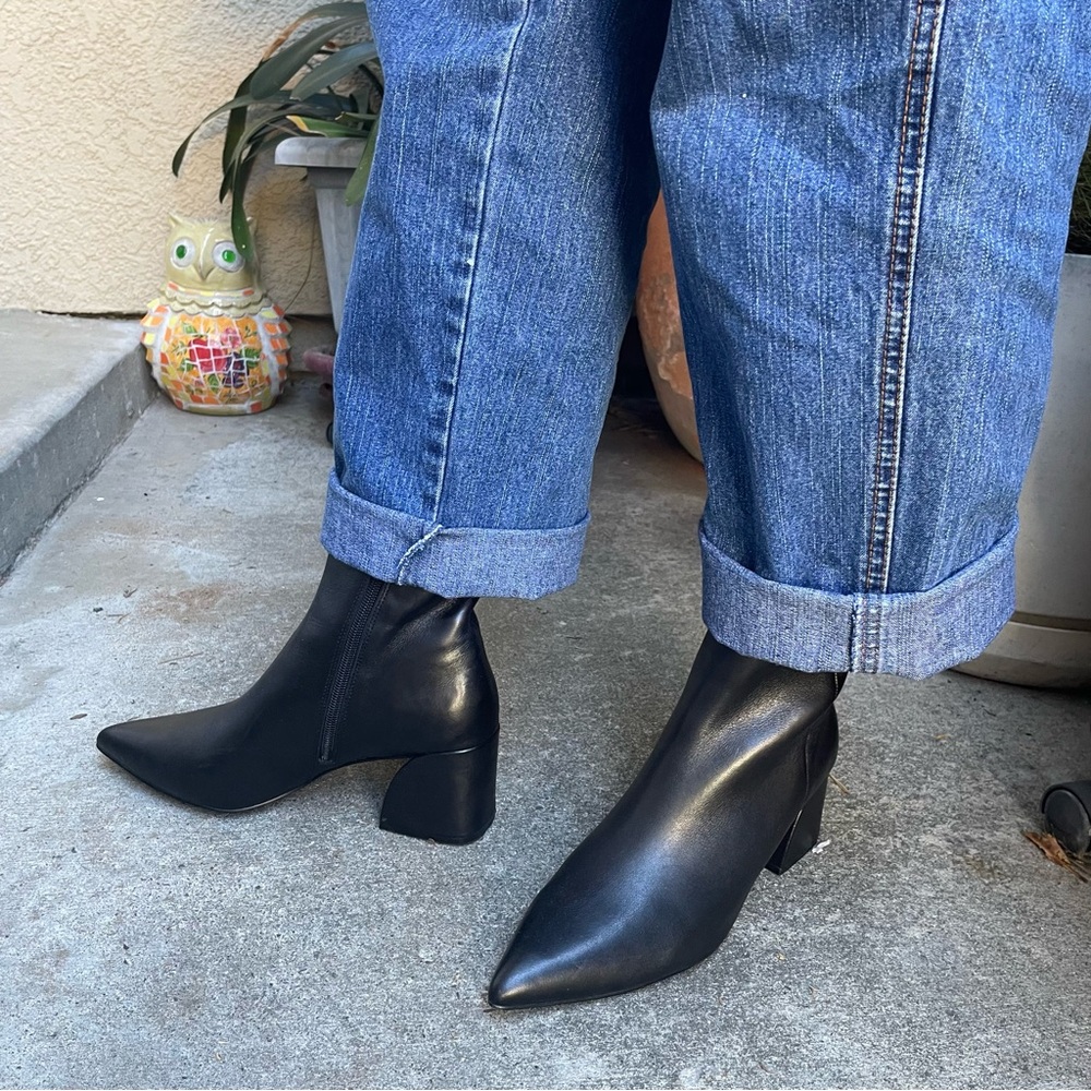 Black Steve Madden leather booties